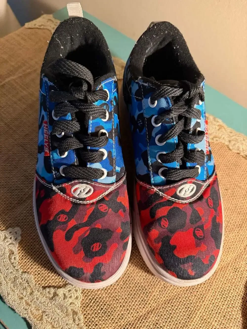 Heelys Camo Pattern Sneakers with Red Wheels